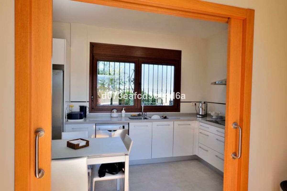 4 Zimmer Villa zu verkaufen in Ronda mit Pool Garage - 396.000 € (Ref: 10128531)