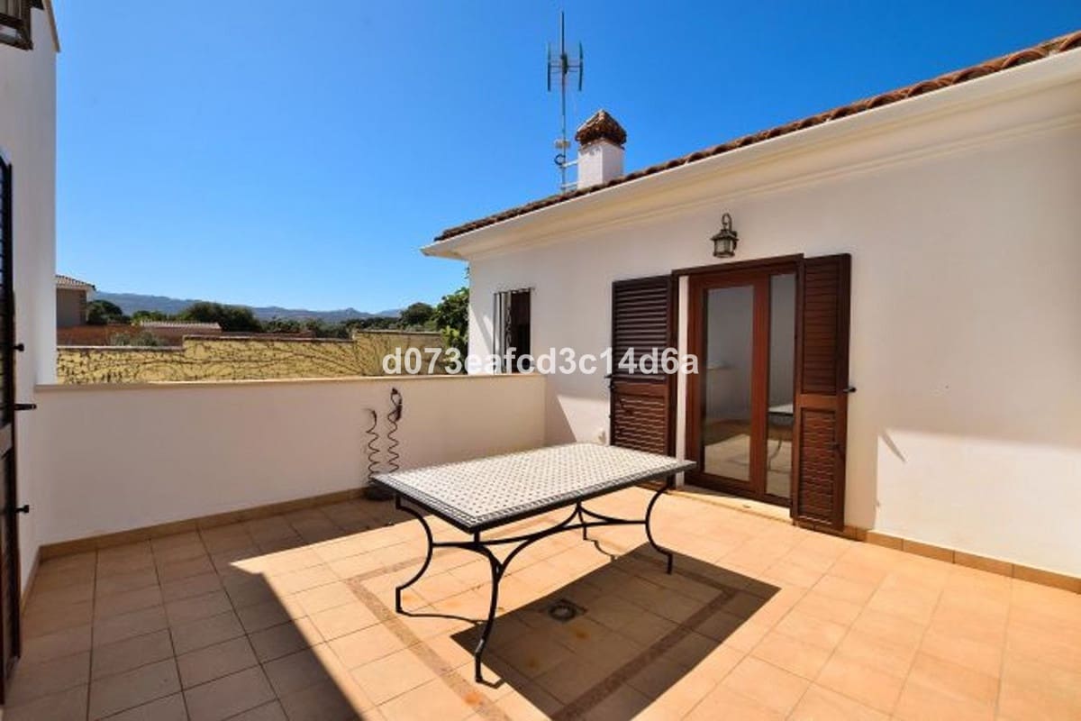 4 Zimmer Villa zu verkaufen in Ronda mit Pool Garage - 396.000 € (Ref: 10128531)