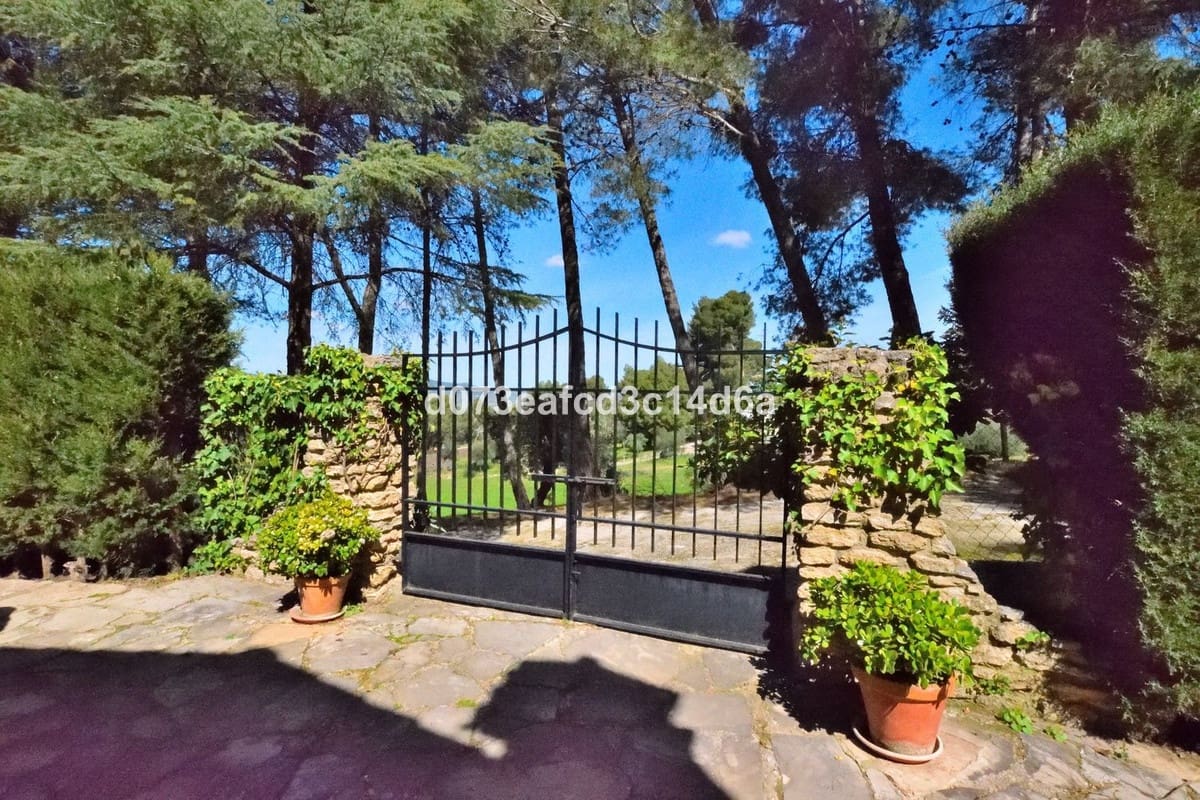3 Zimmer Villa zu verkaufen in Ronda mit Pool Garage - 490.000 € (Ref: 10128533)