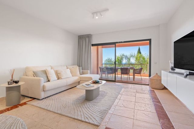 2 sovrum Lägenhet till salu i Los Flamingos, Benahavís med pool garage - 585 000 € (Ref: 10128541)