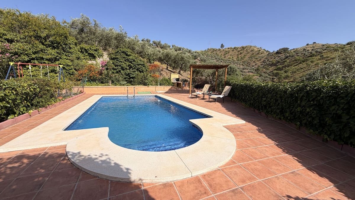 3 bedroom Finca/Country House for sale in Almogia with pool garage - € 259,000 (Ref: 10128544)