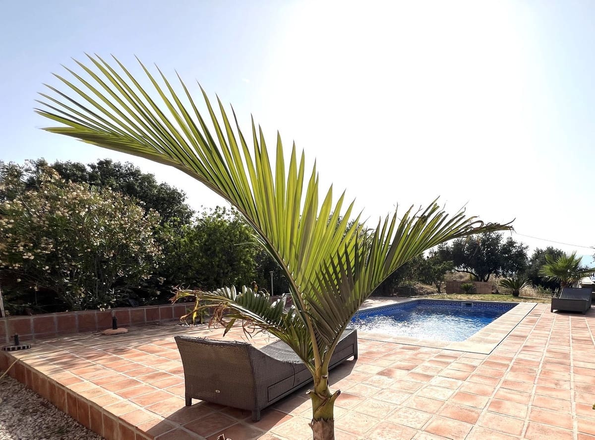 3 quarto Moradia para venda em Canillas de Aceituno com piscina garagem - 281 400 € (Ref: 10128550)