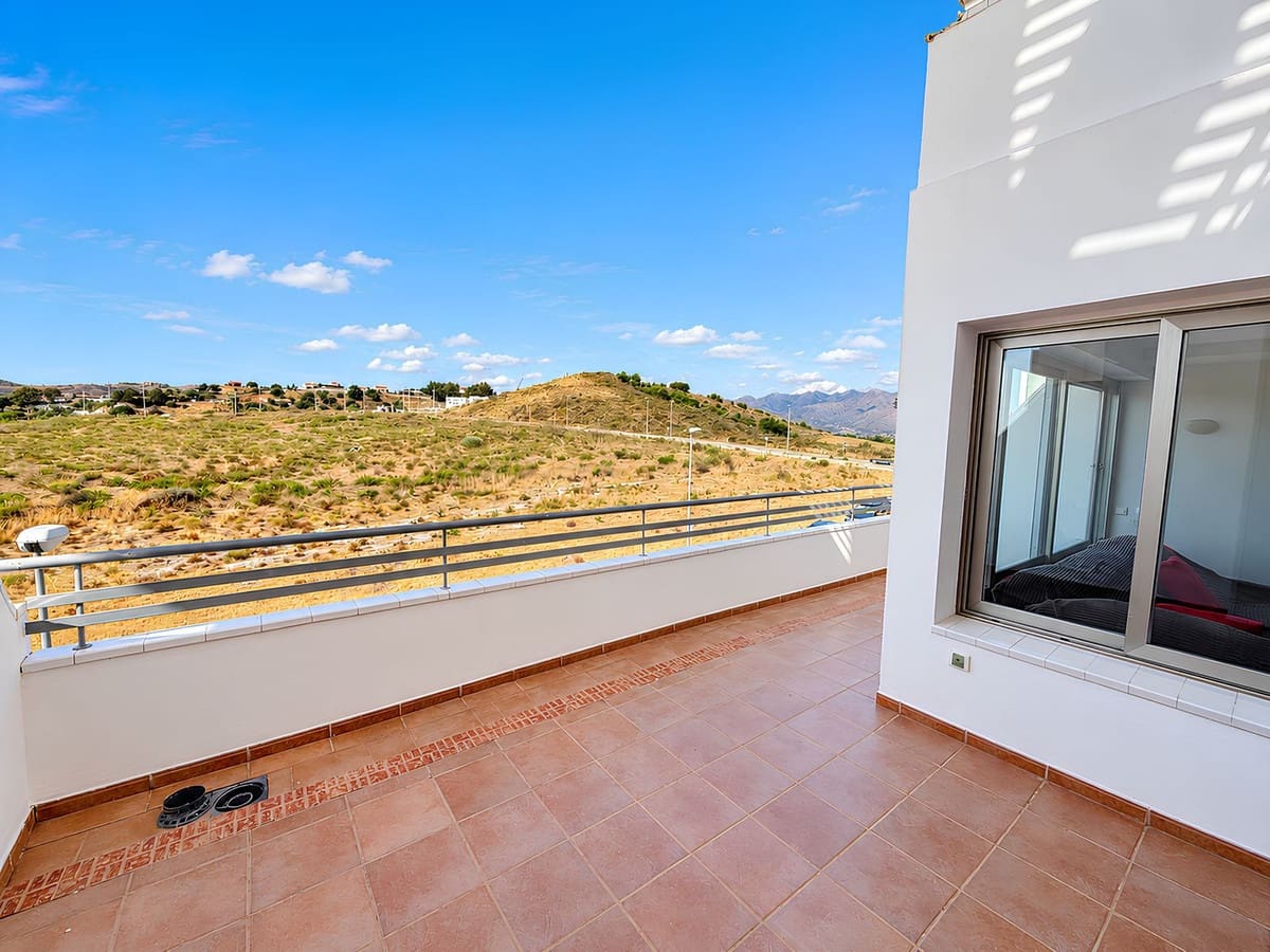 3 slaapkamer Appartement te koop in La Cala de Mijas met zwembad garage - € 465.000 (Ref: 10128554)