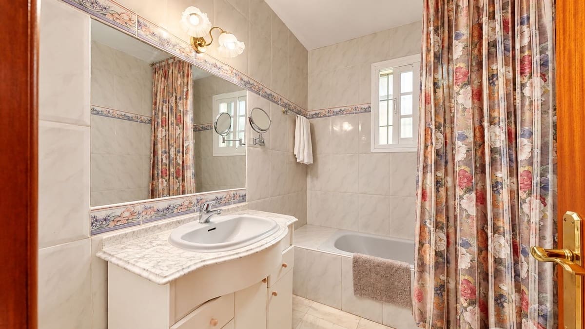 7 soverom Villa til salgs i Arroyo de la Miel - € 780 000 (Ref: 10128558)