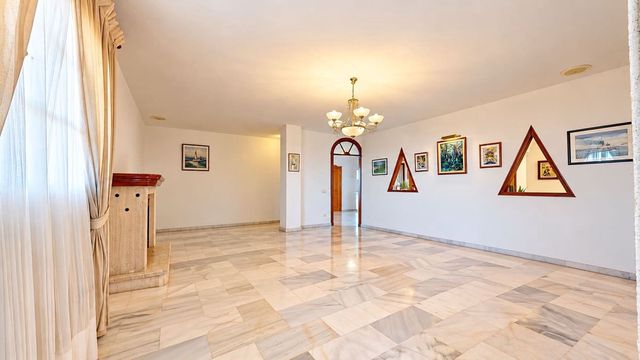 7 sovrum Villa till salu i Arroyo de la Miel, Benalmádena - 780 000 € (Ref: 10128558)