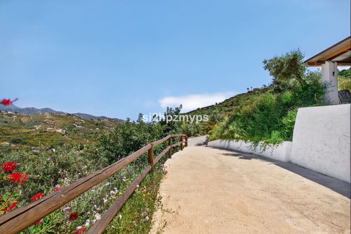 1 soveværelse Villa til salg i Frigiliana med garage - € 249.000 (Ref: 10128562)