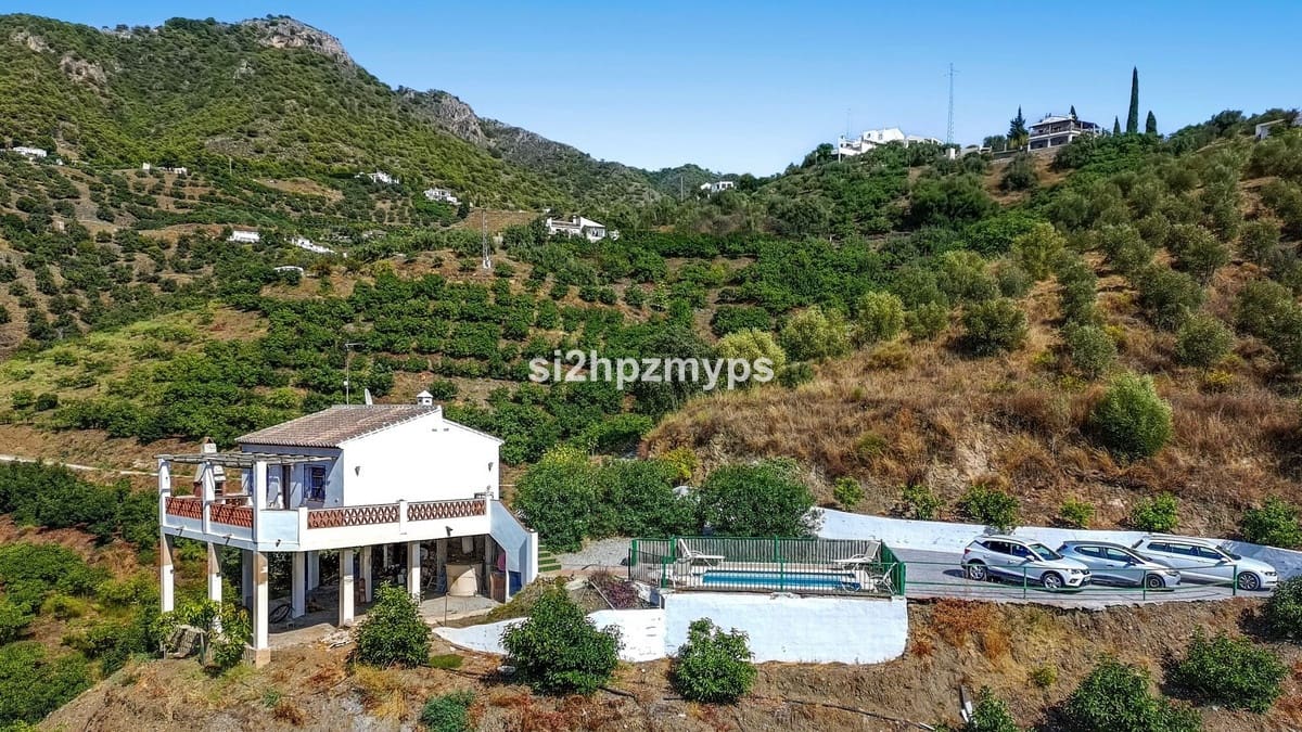 2 bedroom Villa for sale in Frigiliana with pool garage - € 299,000 (Ref: 10128563)