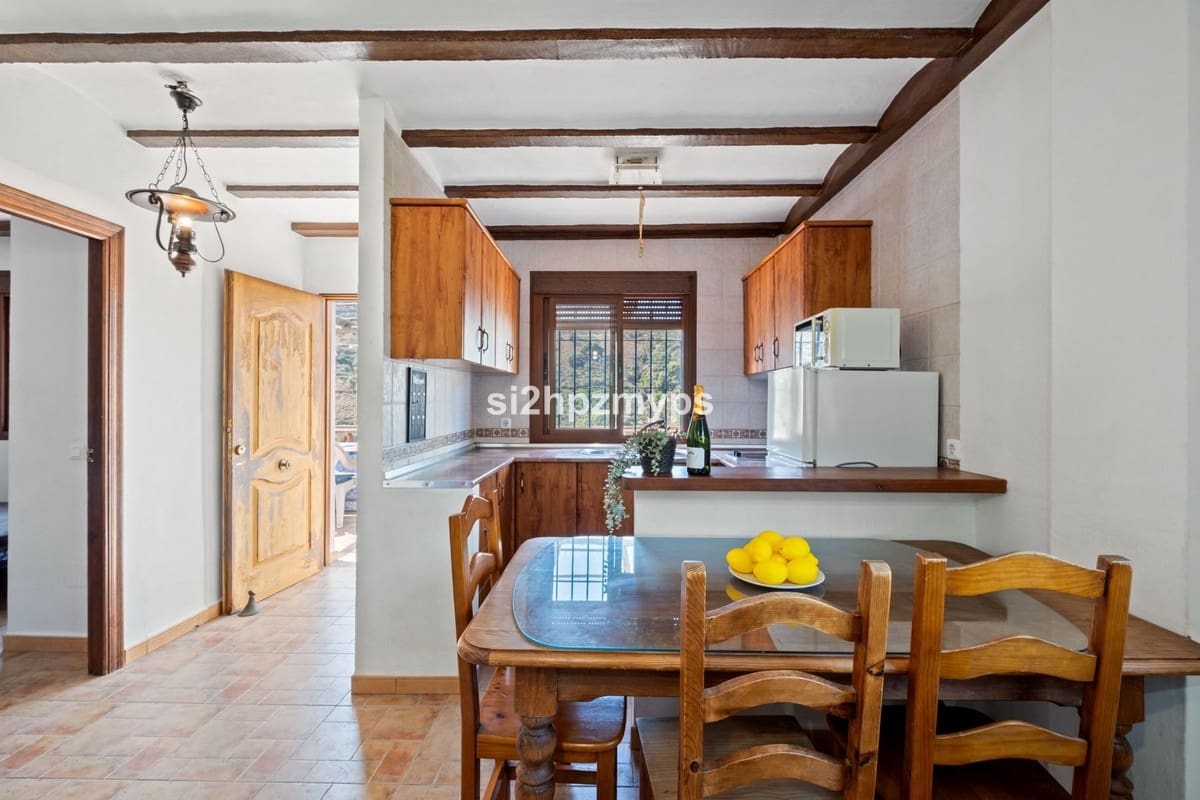 2 bedroom Villa for sale in Frigiliana with pool garage - € 299,000 (Ref: 10128563)
