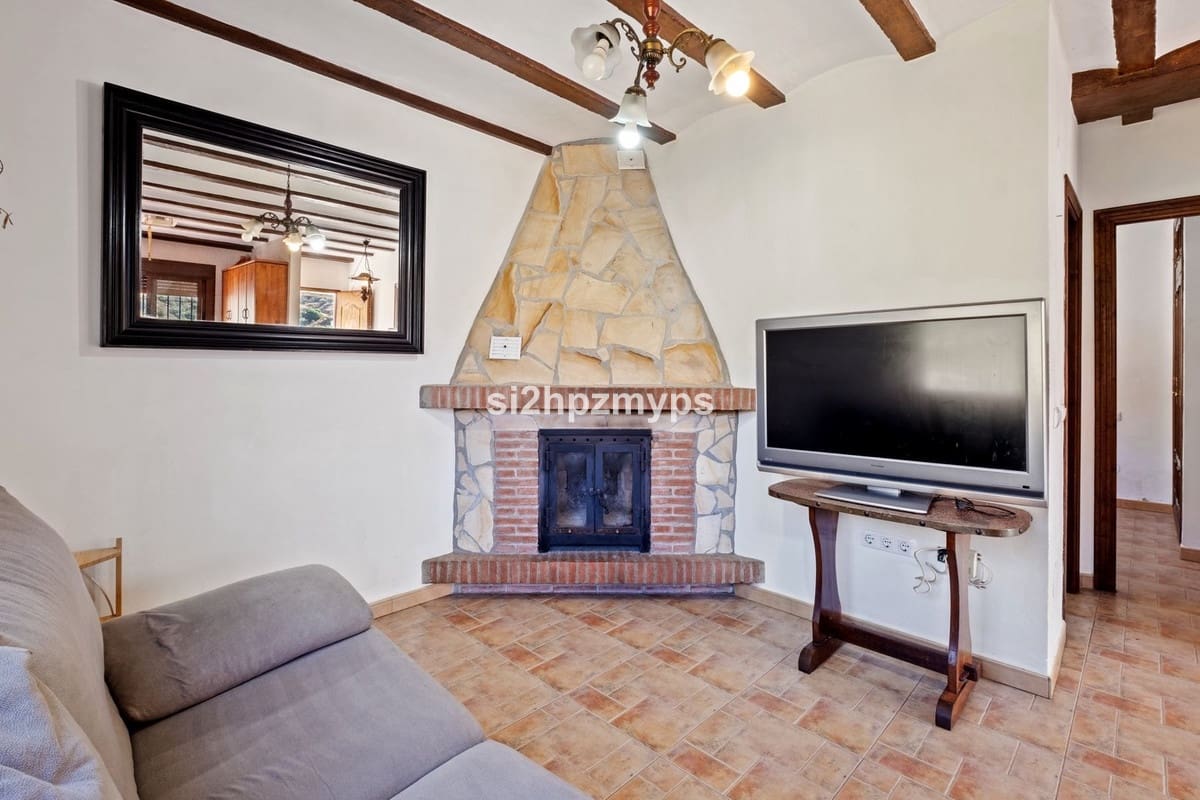 2 bedroom Villa for sale in Frigiliana with pool garage - € 299,000 (Ref: 10128563)