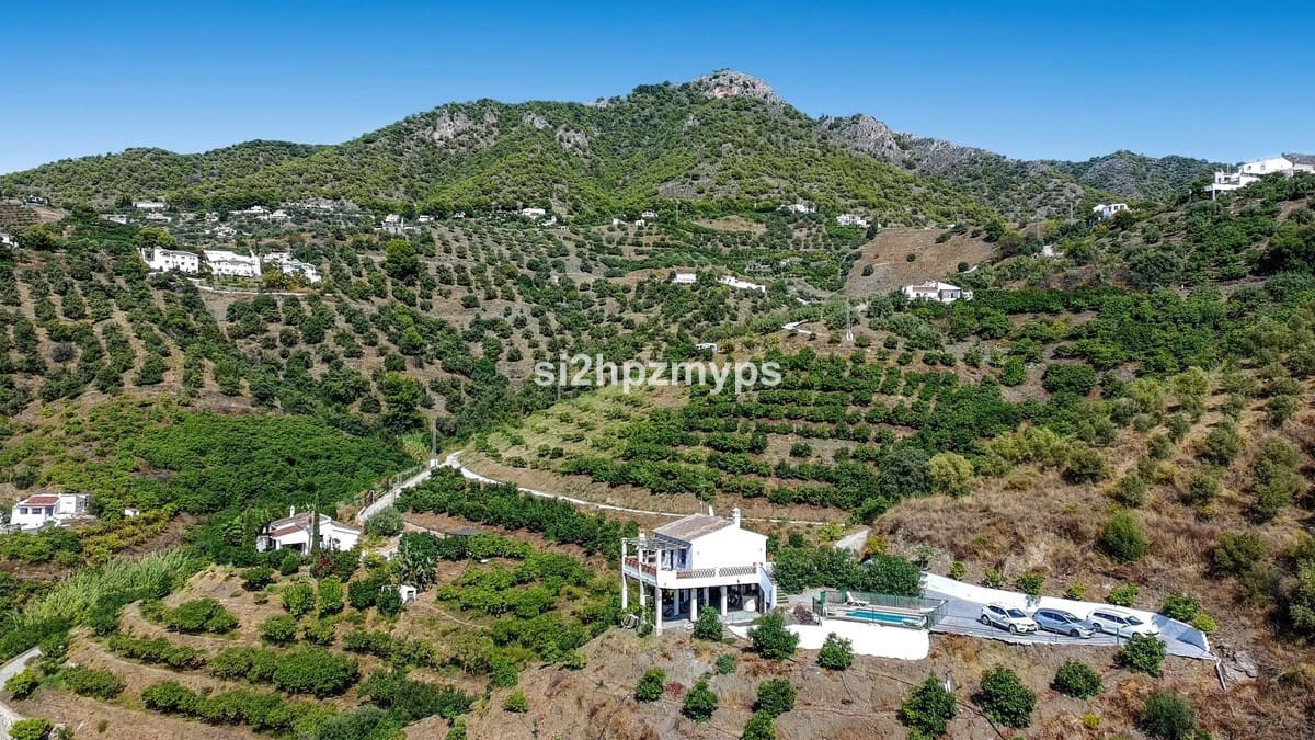 2 bedroom Villa for sale in Frigiliana with pool garage - € 299,000 (Ref: 10128563)