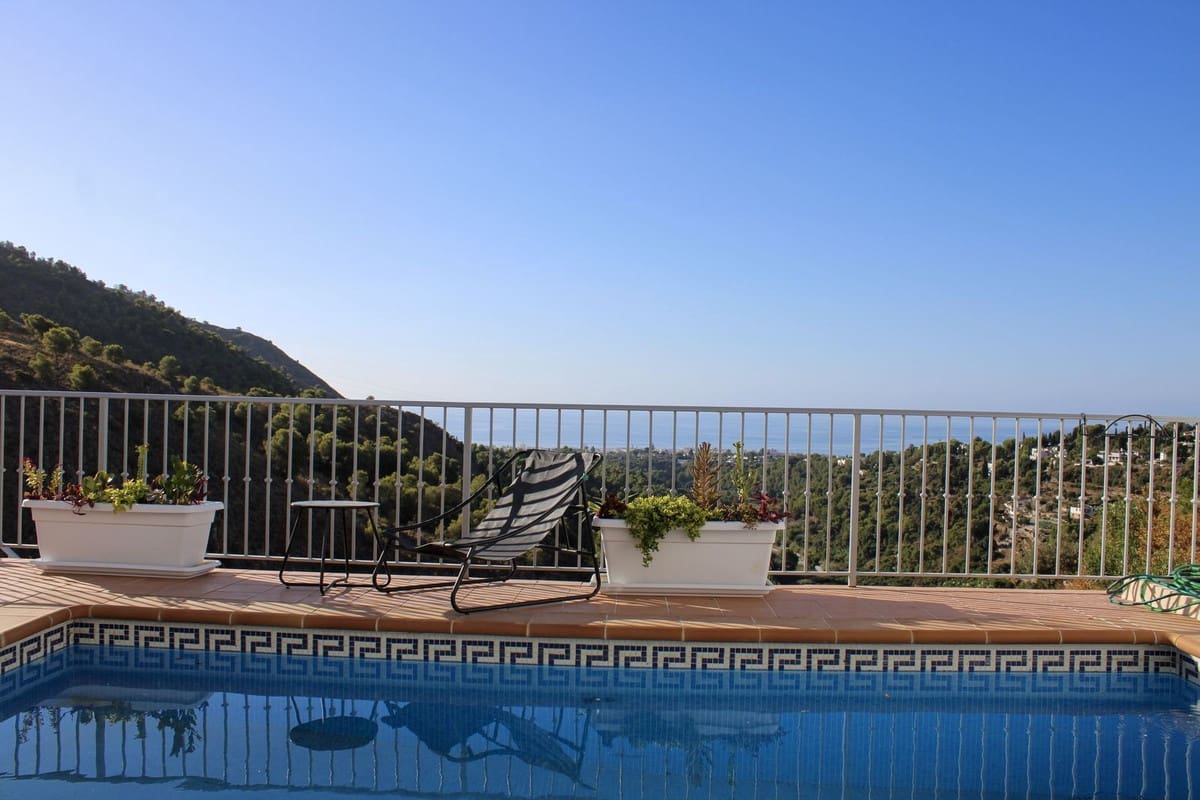 3 chambre Villa/Maison à vendre à Frigiliana avec piscine garage - 950 000 € (Ref: 10128564)
