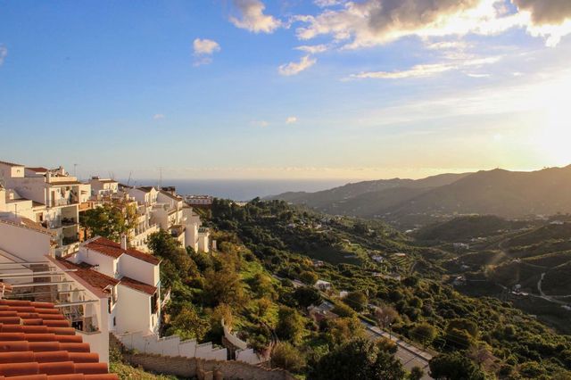 4 sovrum Lägenhet till salu i Frigiliana - 319 900 € (Ref: 10128567)