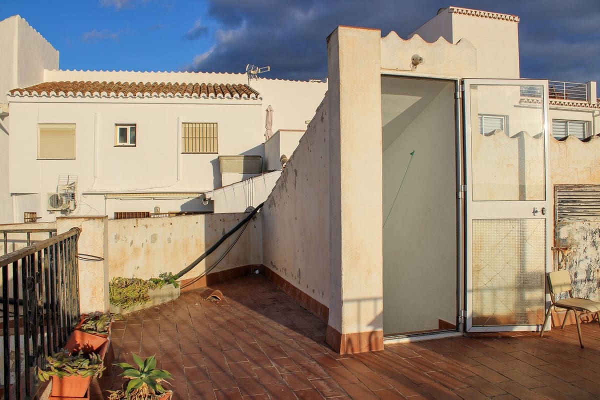 4 sovrum Lägenhet till salu i Frigiliana - 319 900 € (Ref: 10128567)