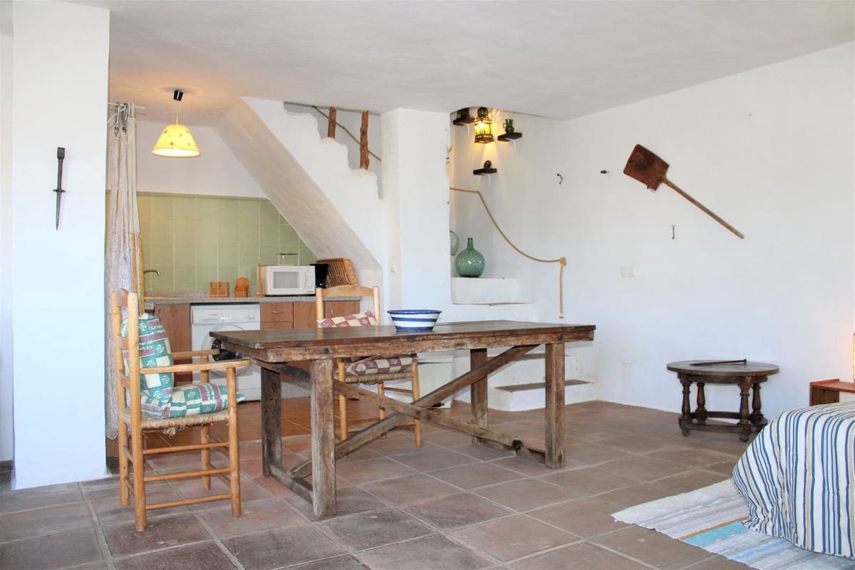 Chalet de 3 habitaciones en Frigiliana en venta con garaje - 950.000 € (Ref: 10128568)