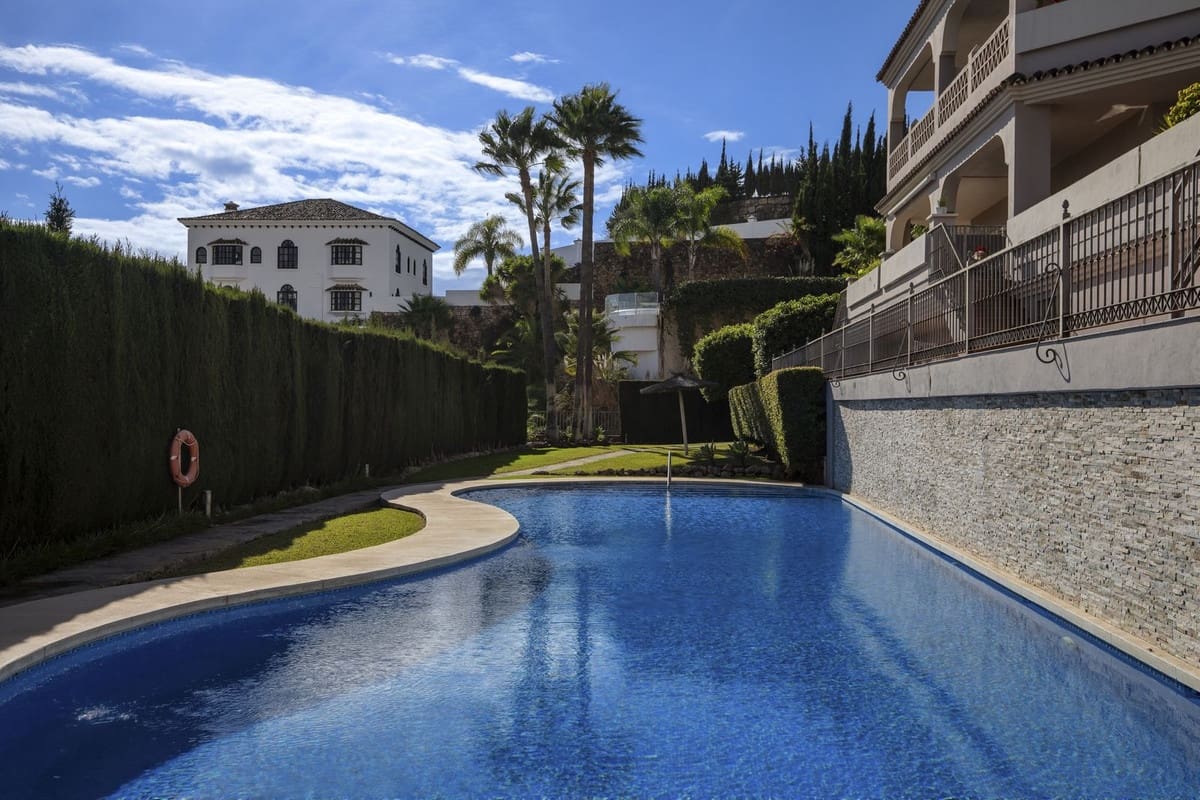 3 soveværelse Lejlighed til salg i Benahavis med swimmingpool garage - € 620.000 (Ref: 10128570)