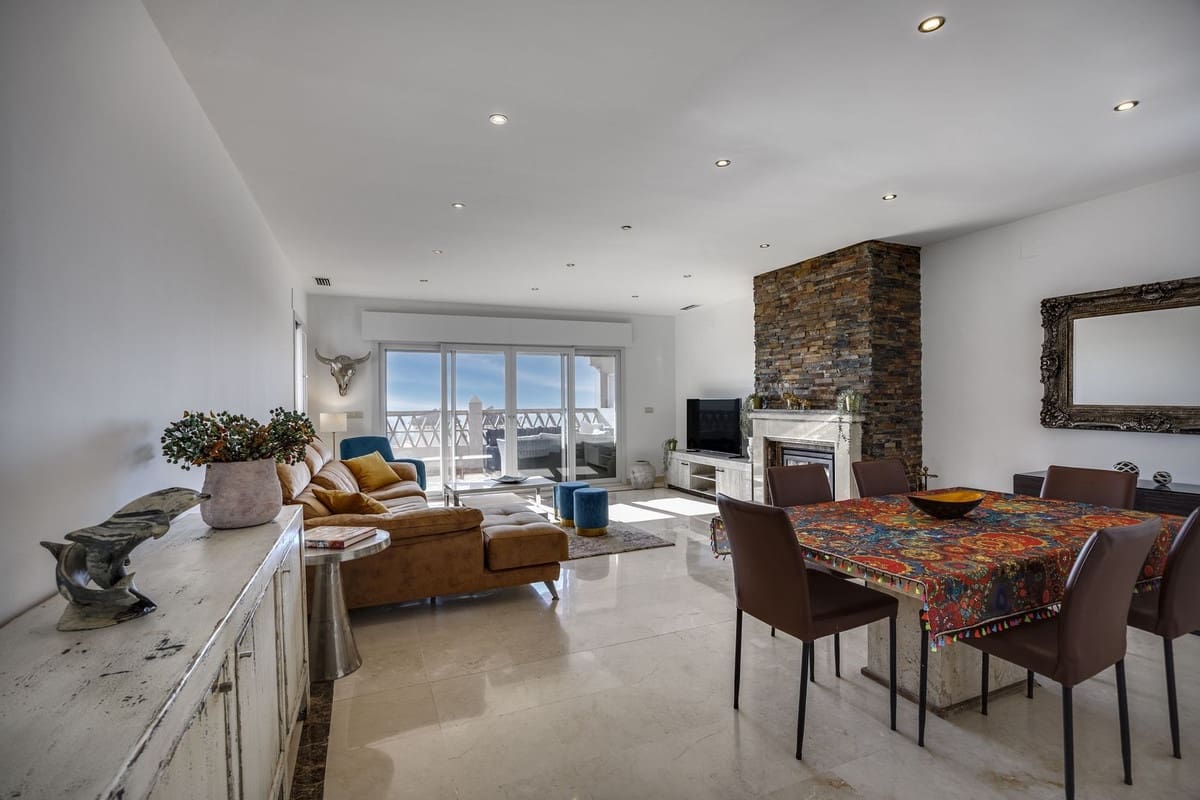 3 soveværelse Lejlighed til salg i Benahavis med swimmingpool garage - € 620.000 (Ref: 10128570)