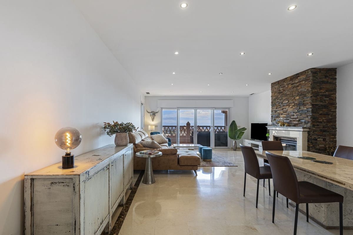 3 soveværelse Lejlighed til salg i Benahavis med swimmingpool garage - € 620.000 (Ref: 10128570)