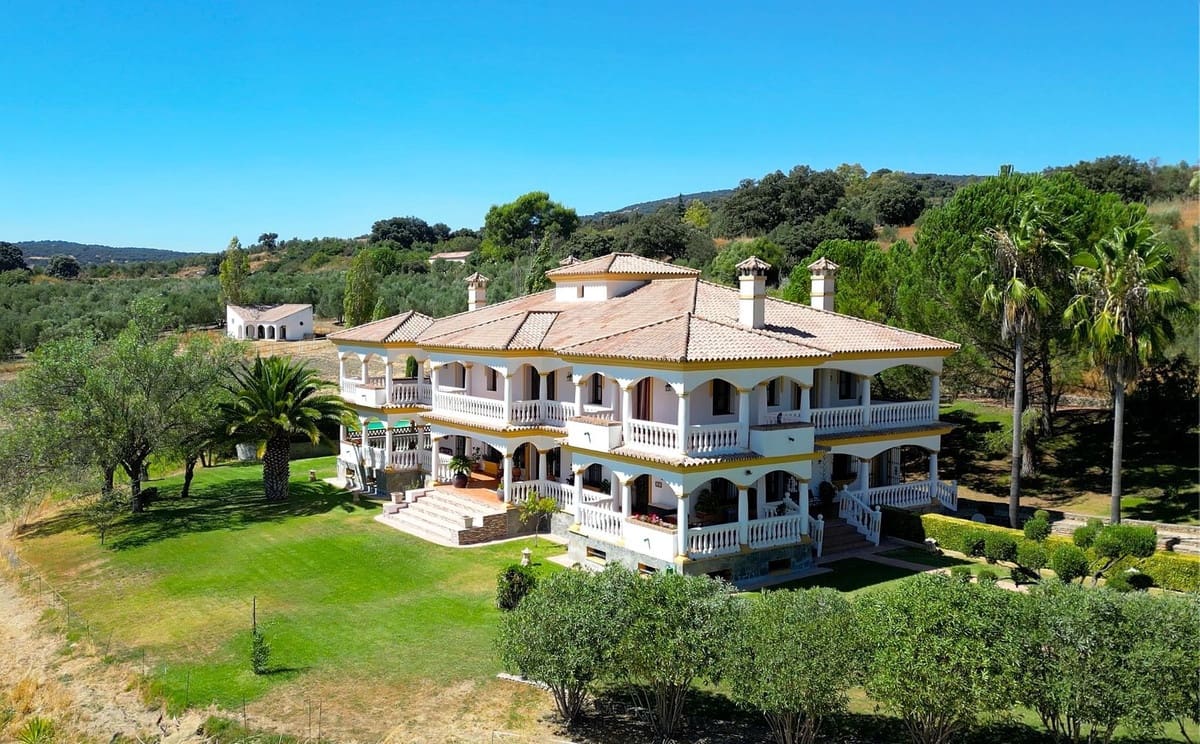 5 soverom Finca/Herregård til salgs i Ronda med svømmebasseng garasje - € 1 600 000 (Ref: 10128574)