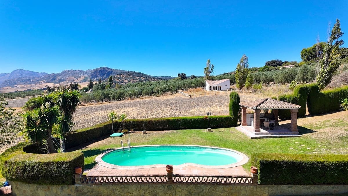 5 soverom Finca/Herregård til salgs i Ronda med svømmebasseng garasje - € 1 600 000 (Ref: 10128574)
