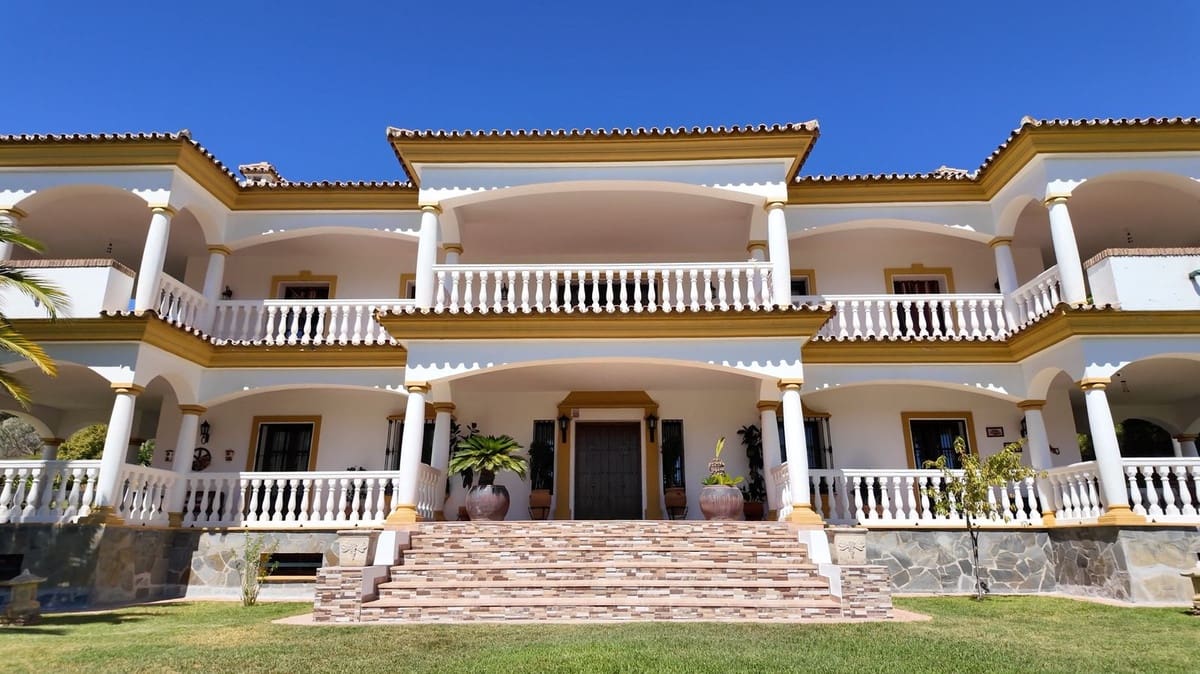 5 soverom Finca/Herregård til salgs i Ronda med svømmebasseng garasje - € 1 600 000 (Ref: 10128574)