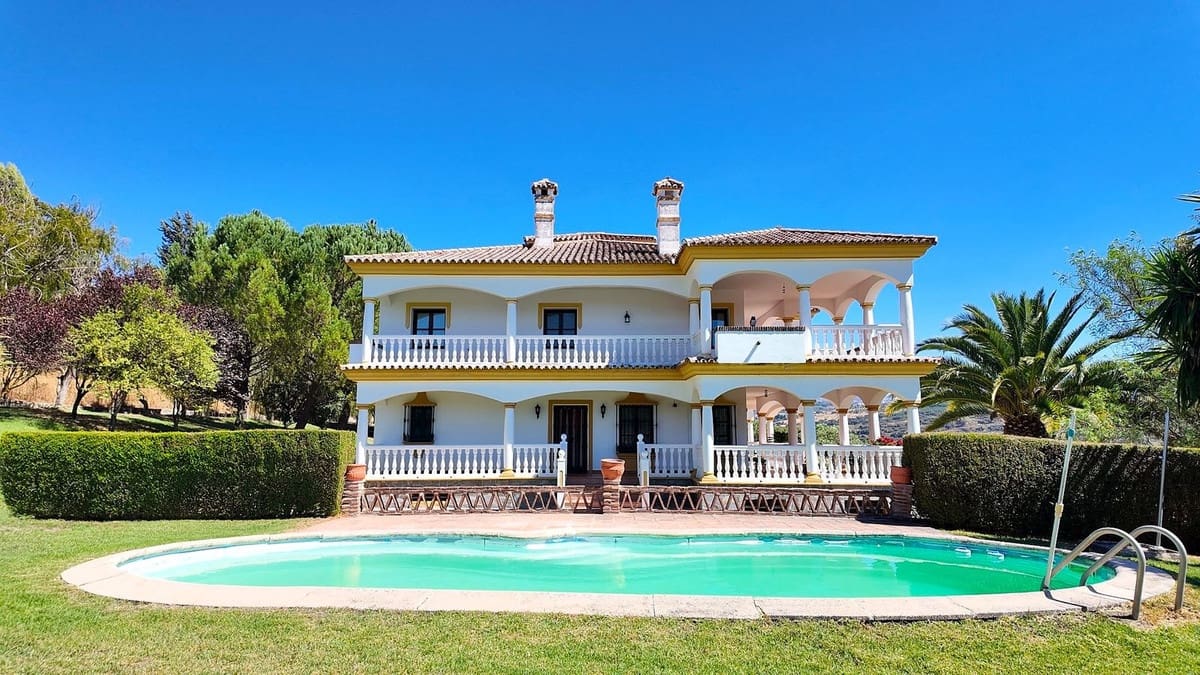 5 soverom Finca/Herregård til salgs i Ronda med svømmebasseng garasje - € 1 600 000 (Ref: 10128574)