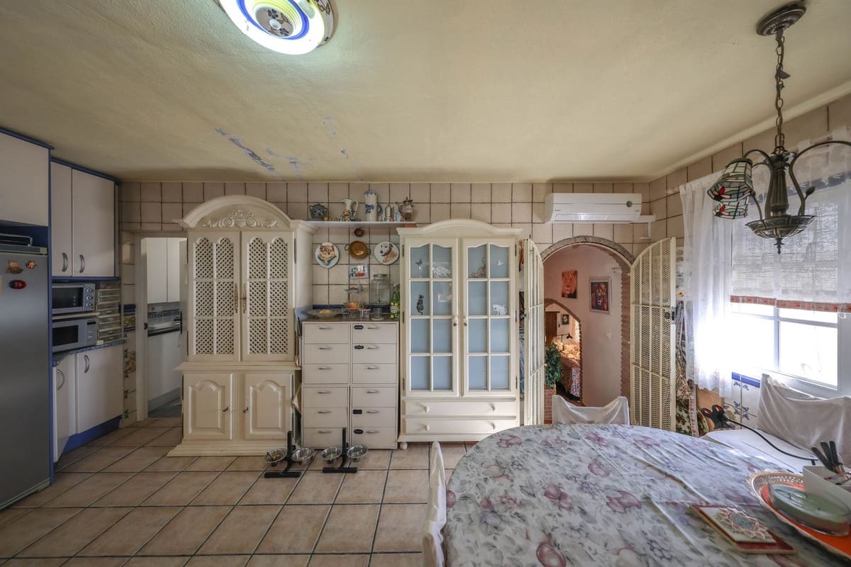 2 sypialnia Willa na sprzedaż w Cartama z basenem - 240 000 € (Ref: 10128577)