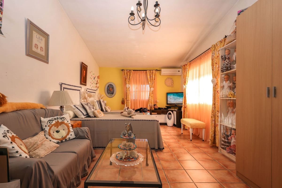 2 sypialnia Willa na sprzedaż w Cartama z basenem - 240 000 € (Ref: 10128577)