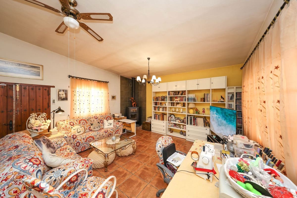 2 sypialnia Willa na sprzedaż w Cartama z basenem - 240 000 € (Ref: 10128577)