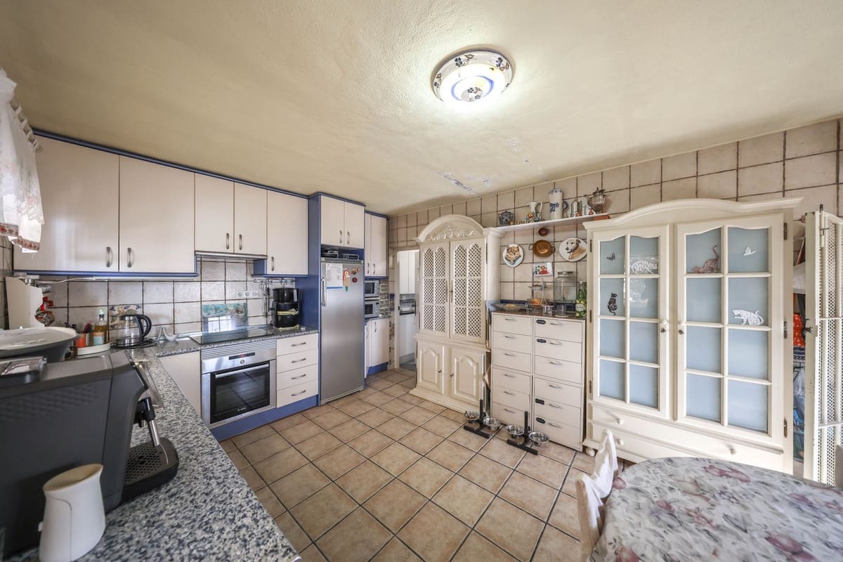 2 sypialnia Willa na sprzedaż w Cartama z basenem - 240 000 € (Ref: 10128577)