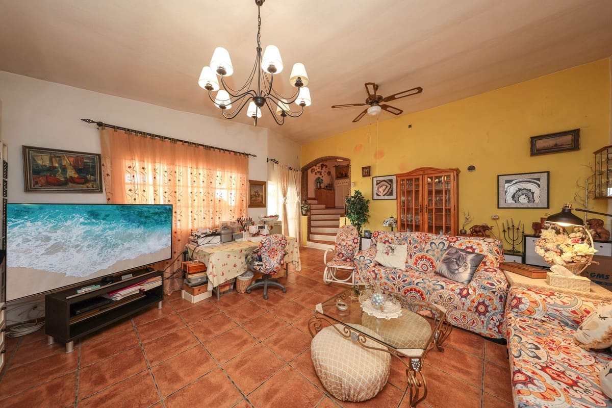 2 sypialnia Willa na sprzedaż w Cartama z basenem - 240 000 € (Ref: 10128577)