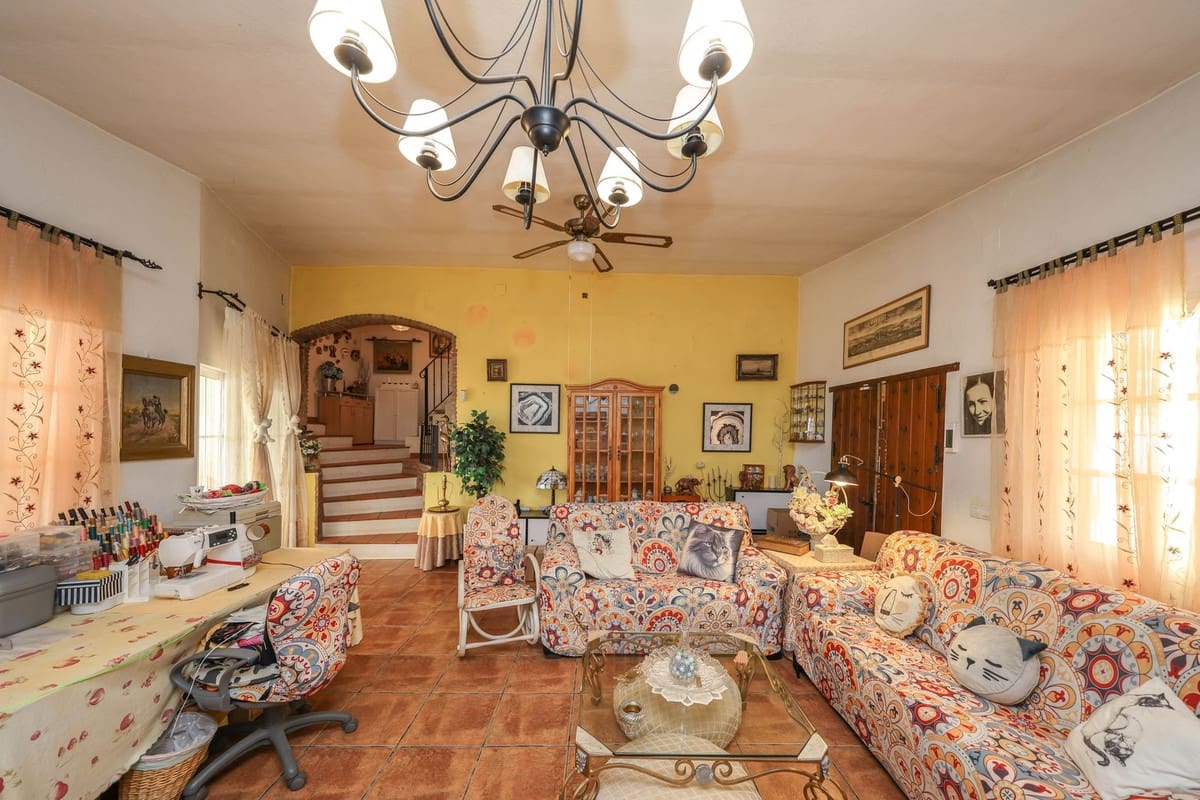 2 sypialnia Willa na sprzedaż w Cartama z basenem - 240 000 € (Ref: 10128577)