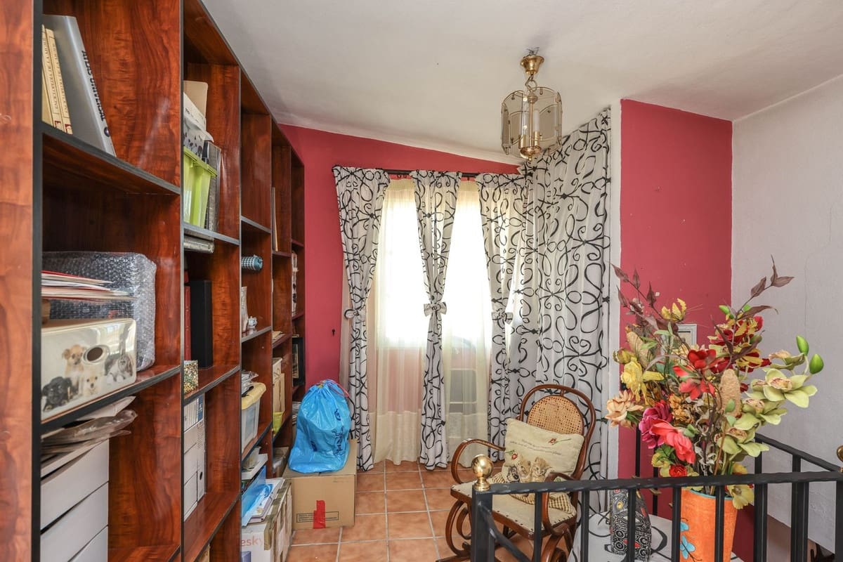 2 sypialnia Willa na sprzedaż w Cartama z basenem - 240 000 € (Ref: 10128577)