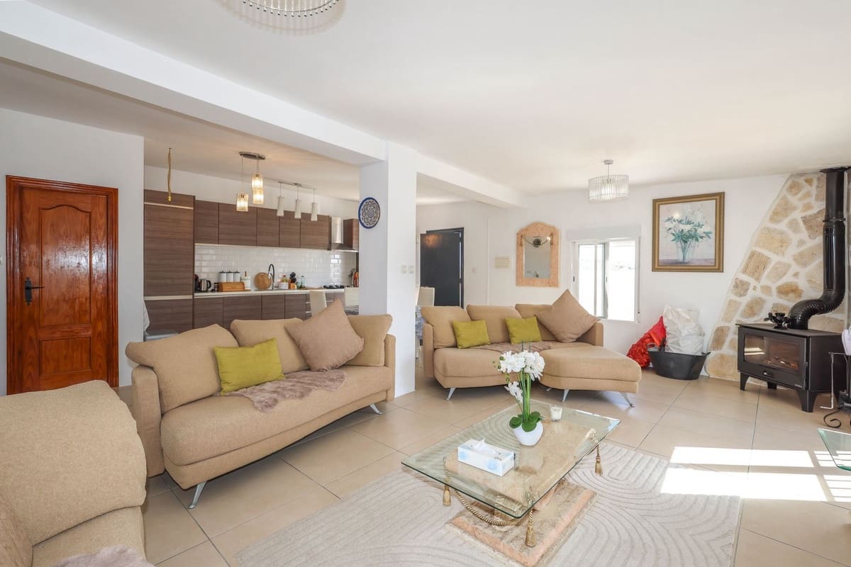 3 quarto Casa em Banda para venda em Tolox - 195 000 € (Ref: 10128578)