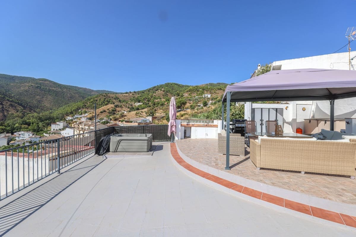 3 quarto Casa em Banda para venda em Tolox - 195 000 € (Ref: 10128578)