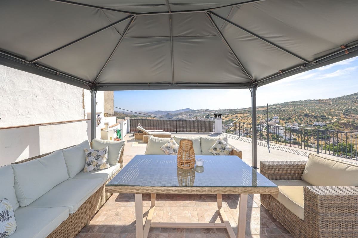 3 quarto Casa em Banda para venda em Tolox - 195 000 € (Ref: 10128578)