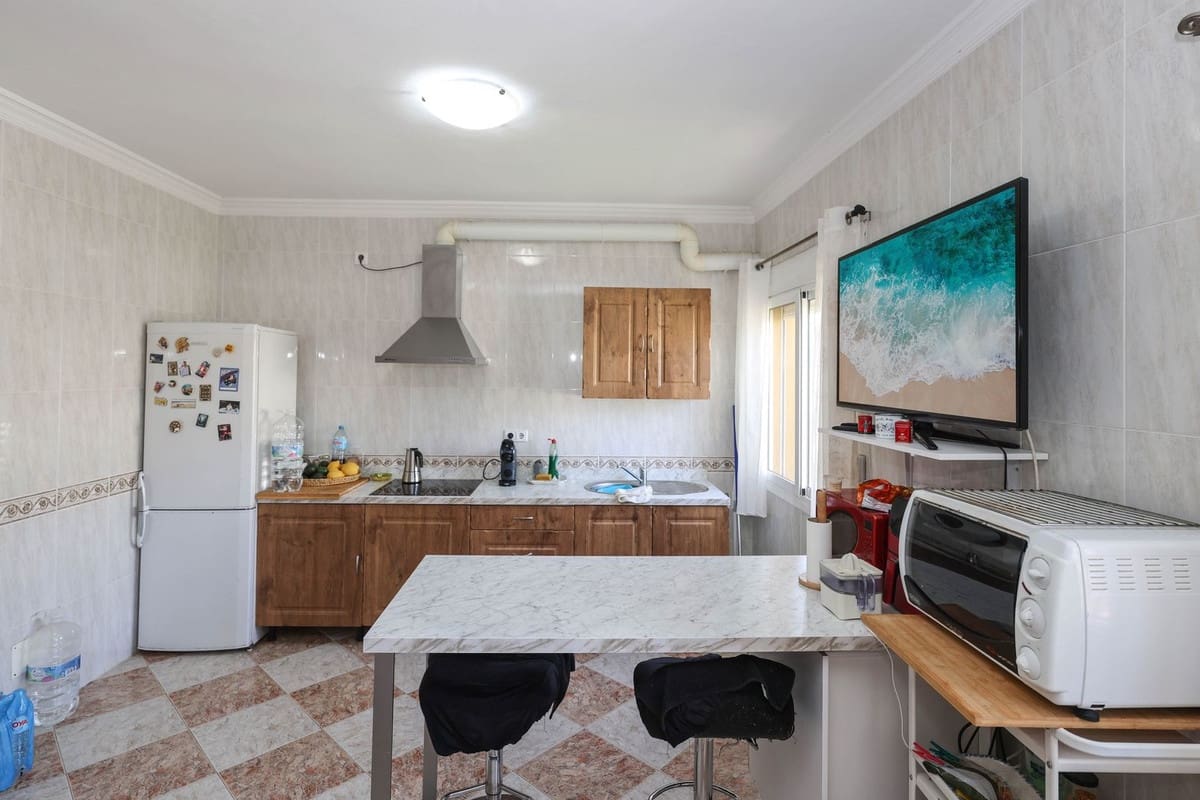 3 bedroom Finca/Country House for sale in Alora with pool garage - € 580,000 (Ref: 10128580)