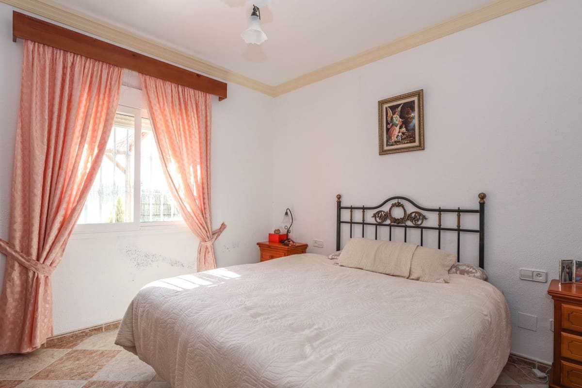 3 bedroom Finca/Country House for sale in Alora with pool garage - € 580,000 (Ref: 10128580)