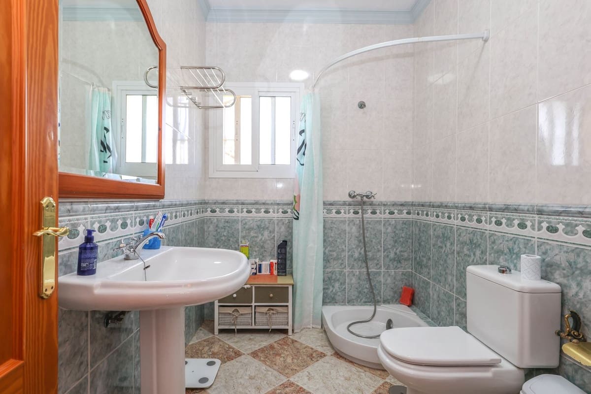 3 bedroom Finca/Country House for sale in Alora with pool garage - € 580,000 (Ref: 10128580)