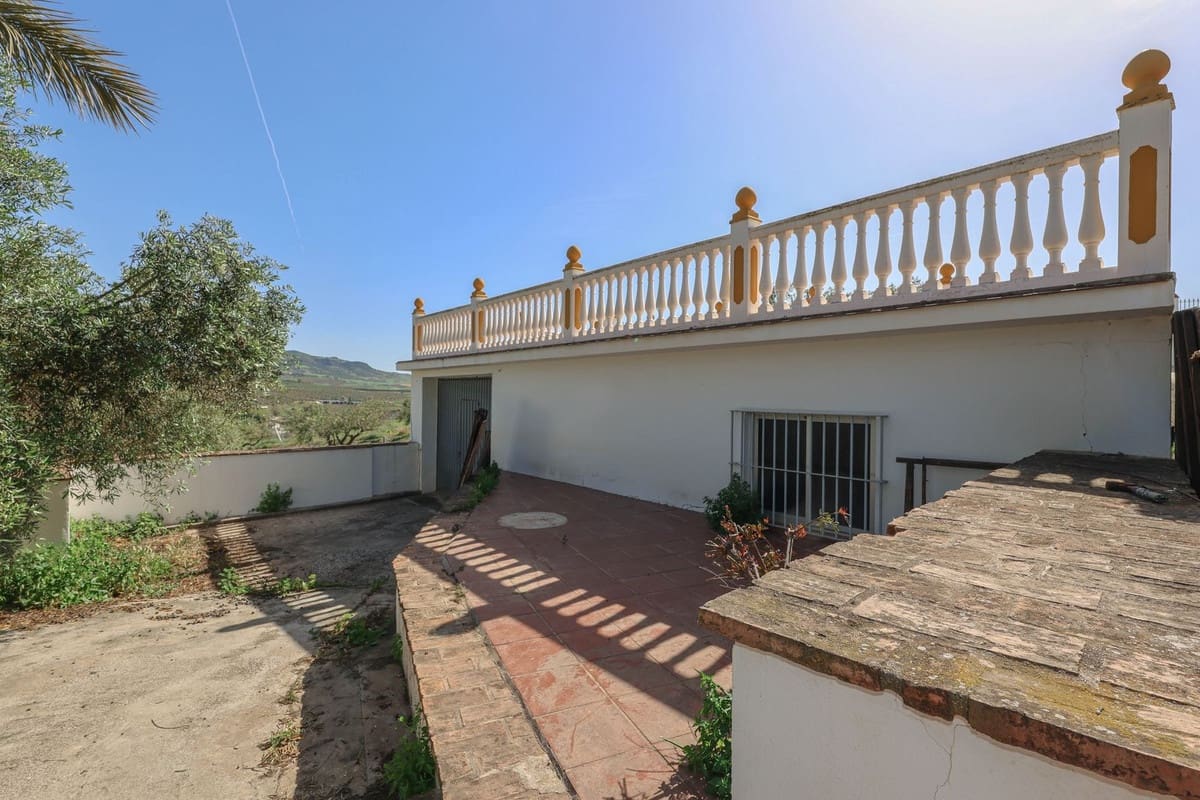 3 bedroom Finca/Country House for sale in Alora with pool garage - € 580,000 (Ref: 10128580)