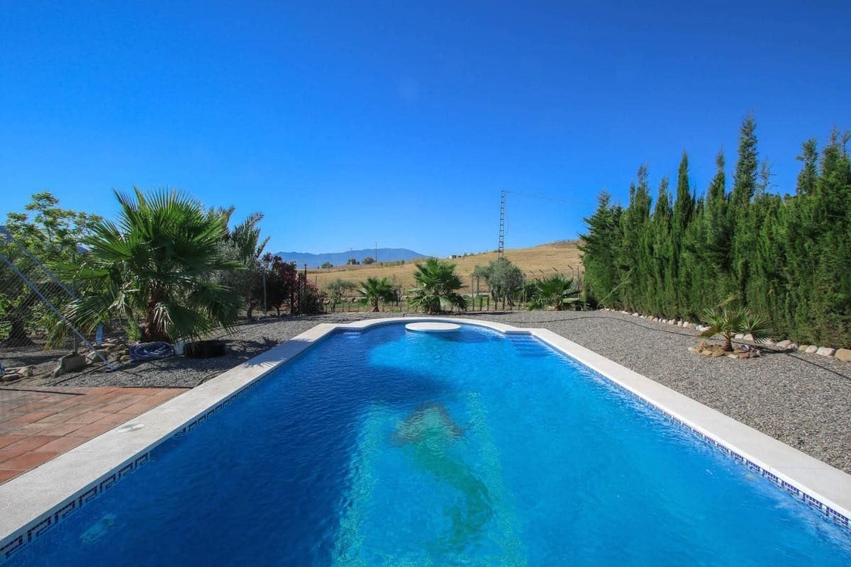 3 sovrum Villa till salu i Pizarra med pool garage - 625 000 € (Ref: 10128581)