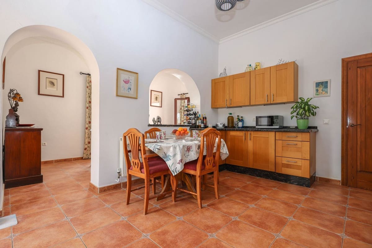 3 sovrum Villa till salu i Casarabonela med pool garage - 660 000 € (Ref: 10128582)