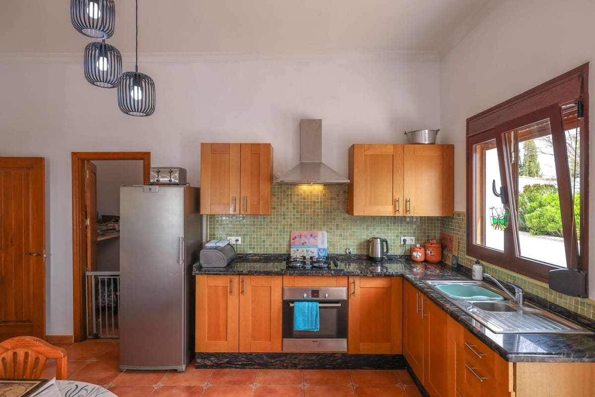 3 sovrum Villa till salu i Casarabonela med pool garage - 660 000 € (Ref: 10128582)
