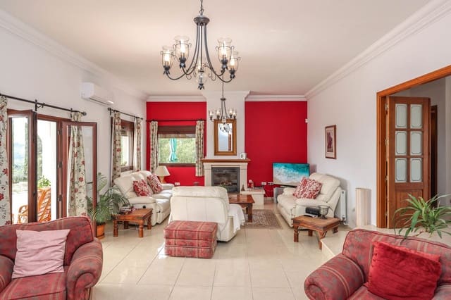 3 sovrum Villa till salu i Casarabonela med pool garage - 660 000 € (Ref: 10128582)