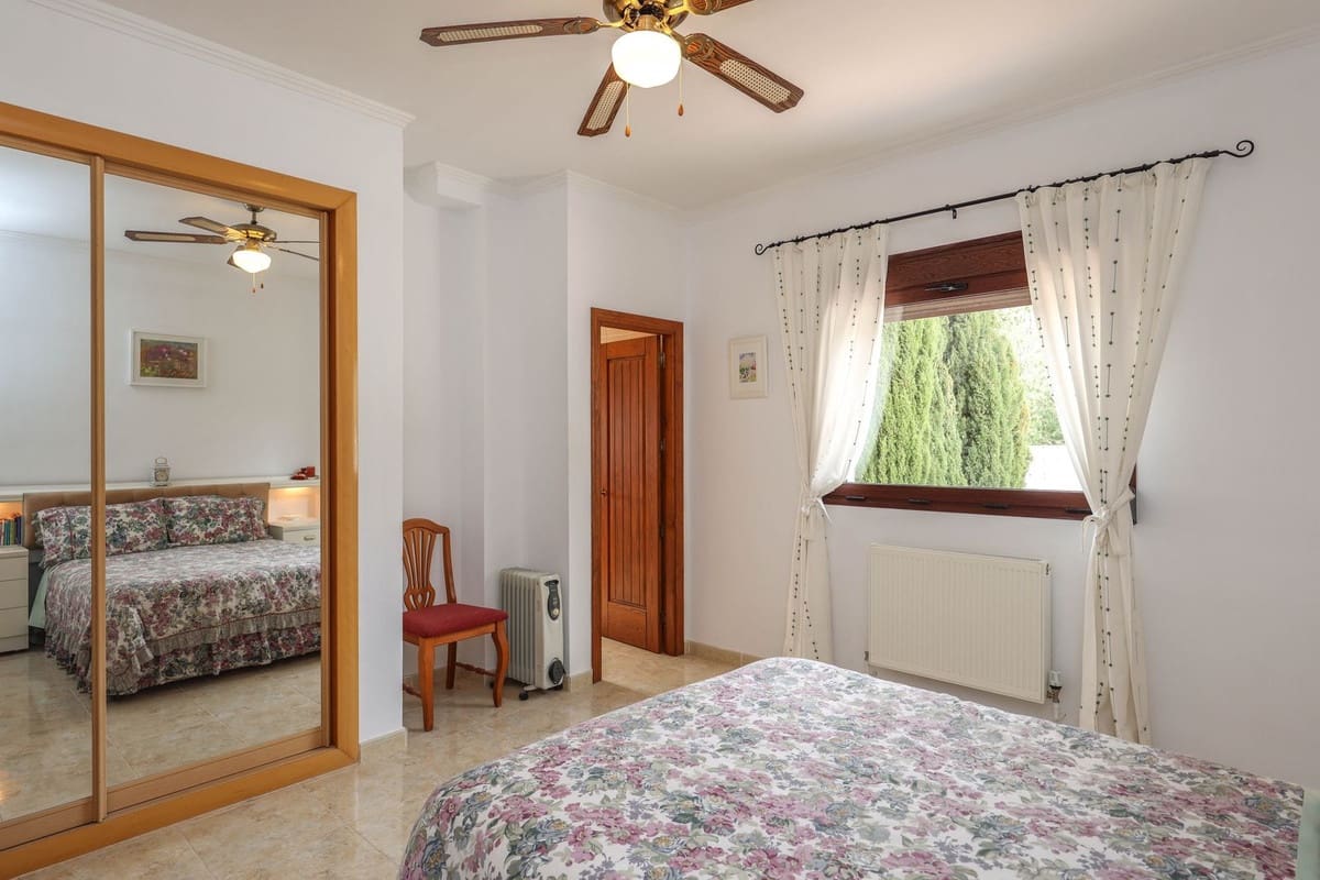 3 sovrum Villa till salu i Casarabonela med pool garage - 660 000 € (Ref: 10128582)