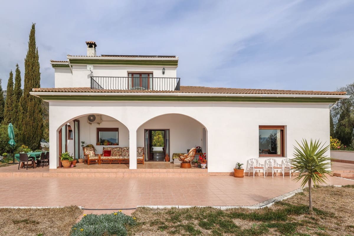3 sovrum Villa till salu i Casarabonela med pool garage - 660 000 € (Ref: 10128582)