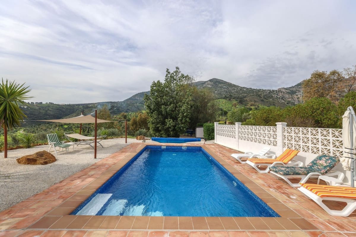3 sovrum Villa till salu i Casarabonela med pool garage - 660 000 € (Ref: 10128582)