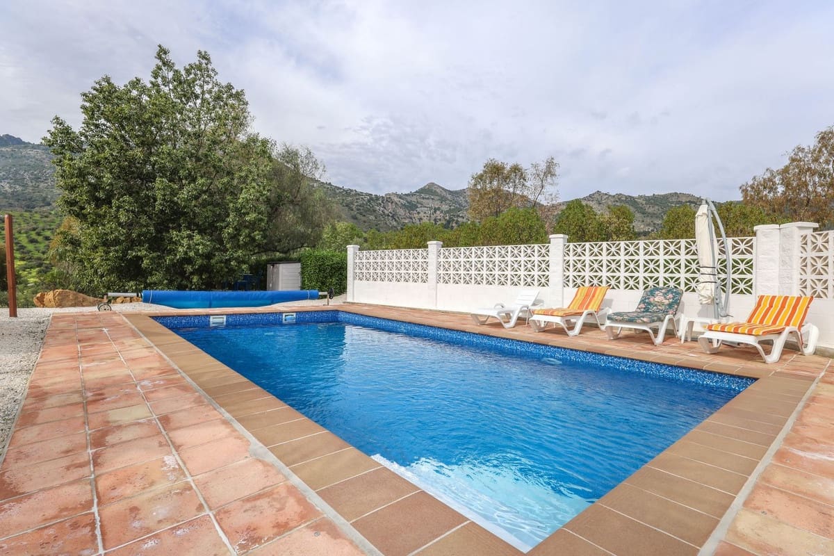 3 sovrum Villa till salu i Casarabonela med pool garage - 660 000 € (Ref: 10128582)
