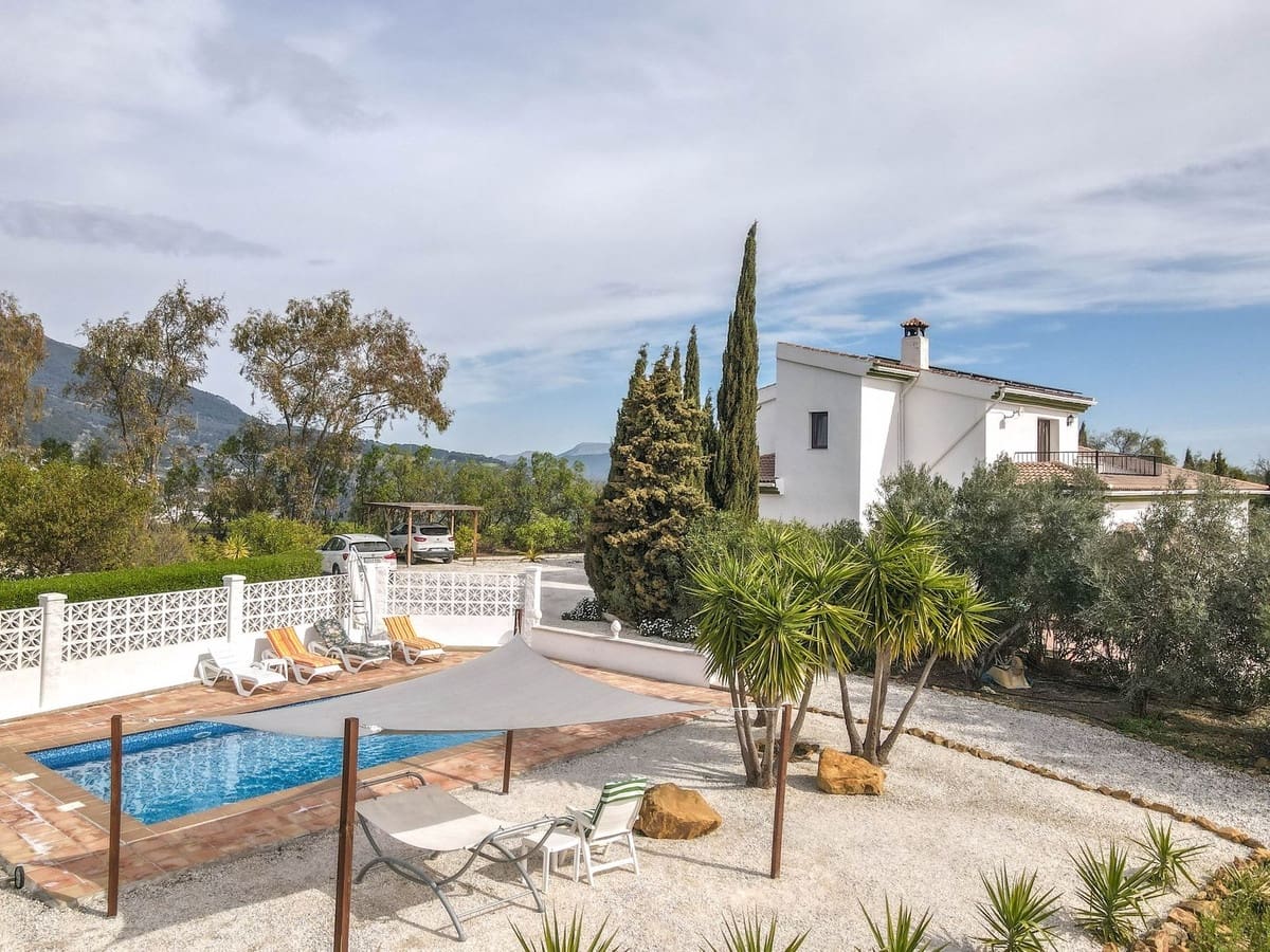 3 sovrum Villa till salu i Casarabonela med pool garage - 660 000 € (Ref: 10128582)