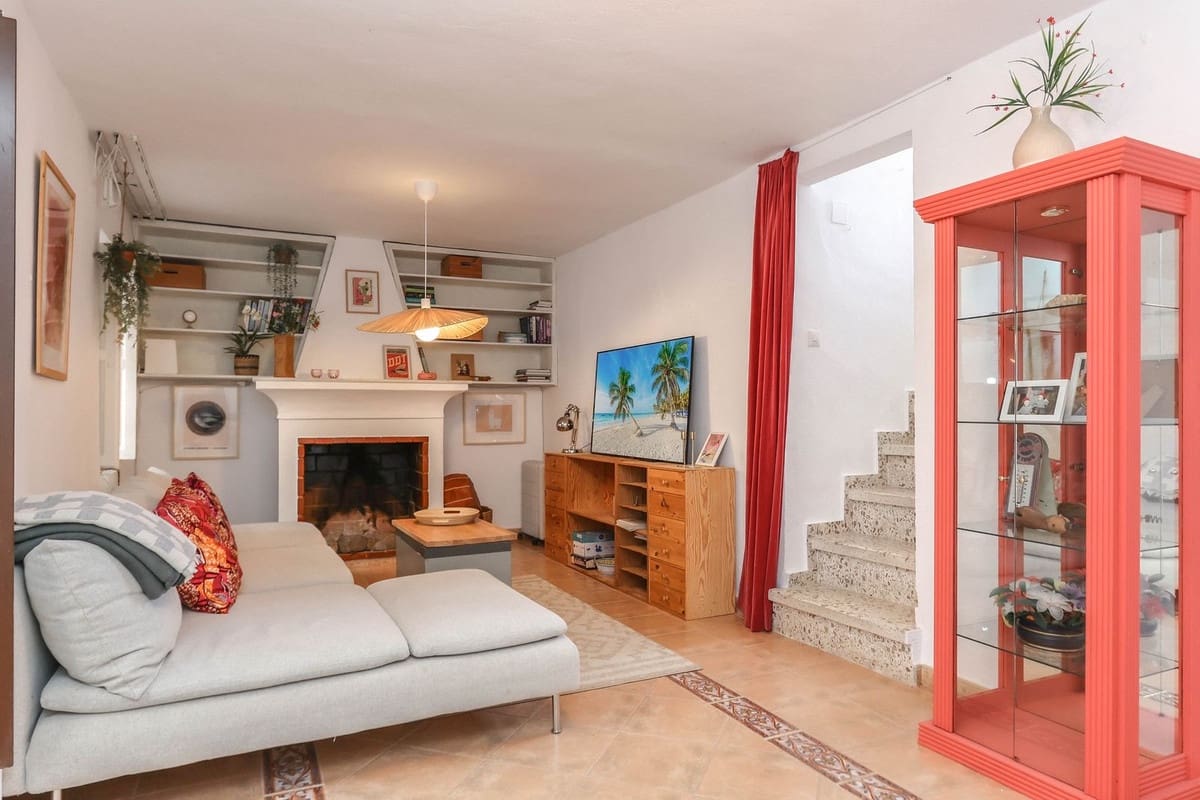 5 quarto Casa em Banda para venda em Tolox - 175 000 € (Ref: 10128585)