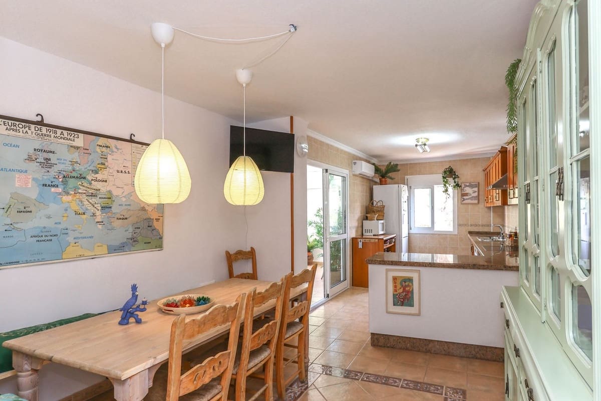 5 quarto Casa em Banda para venda em Tolox - 175 000 € (Ref: 10128585)